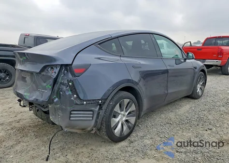 2021 Tesla Model Y z USA, uszkodzony, nr VIN 5YJYGDEE4MF265151